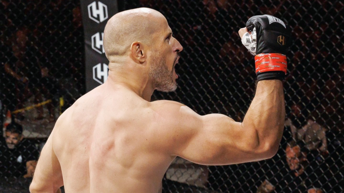 watch the northern fighter's professional debut at hexagone mma, showcasing intense action and promising talent in the world of mixed martial arts.