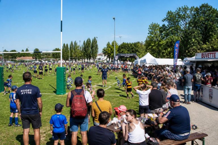 découvrez la journée festive à aytré le samedi 13 juin, animée par des tournois et diverses animations au club de rugby et son école, pour petits et grands passionnés.