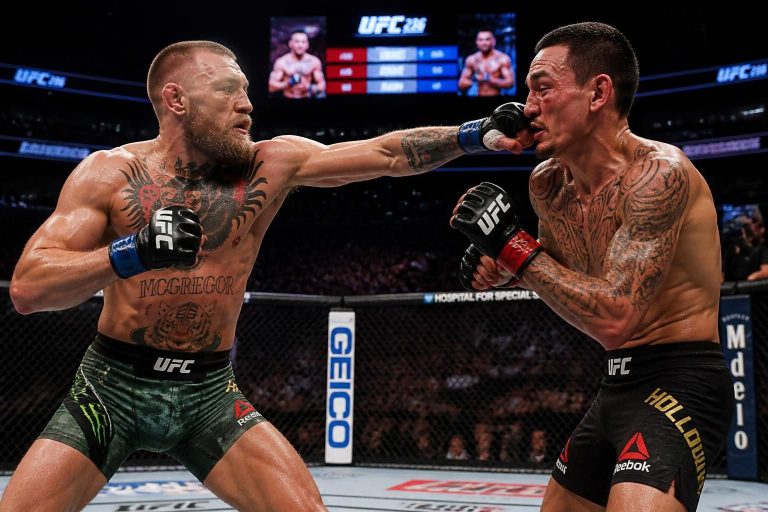 watch the thrilling mcgregor vs holloway mma showdown live tonight. get all the streaming details and never miss a moment of the action.